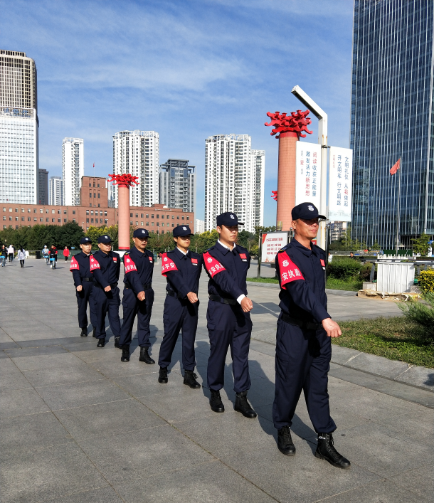 l辽宁利聚丰保安服务有限公司,商演安保,门卫保安服务,安检门,巡逻