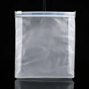 Plastic three-dimensional bag