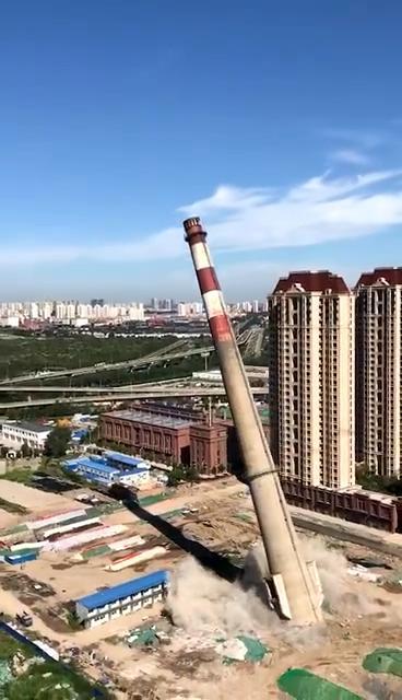 天津天拖拆除