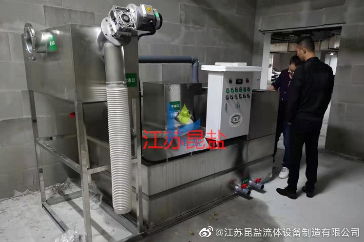 油水分离器施工现场