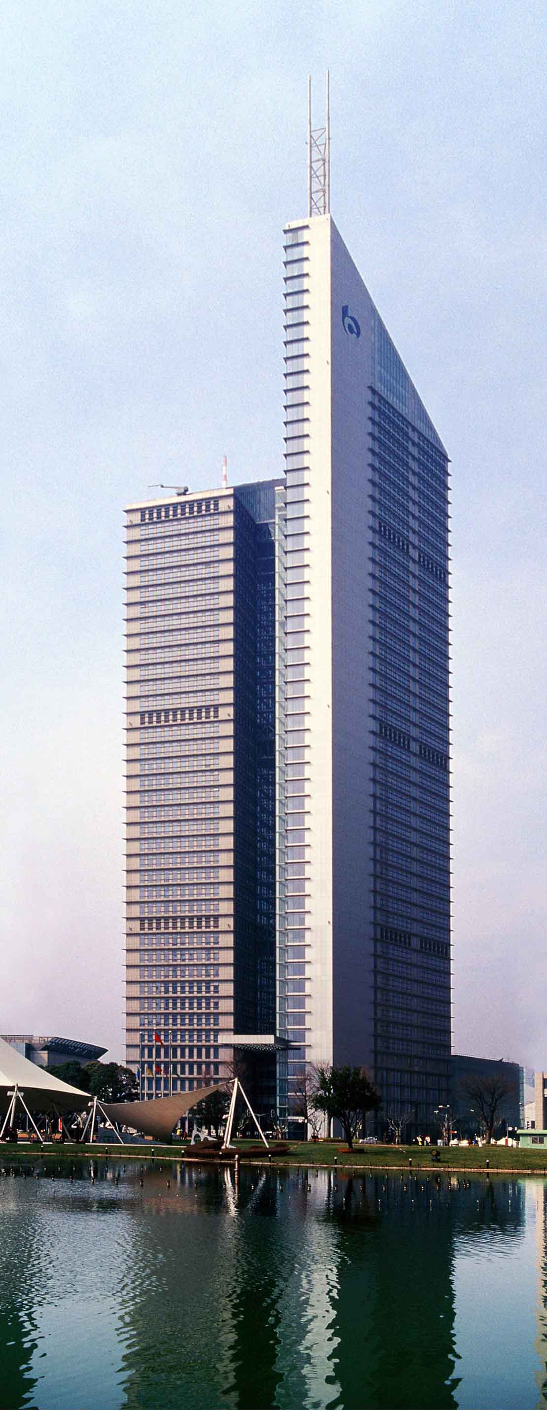 上海交银金融大厦图片