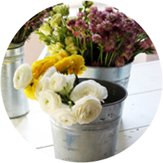 我们保证，在线所提供的鲜花都是精选鲜花材料，100%品质保障。