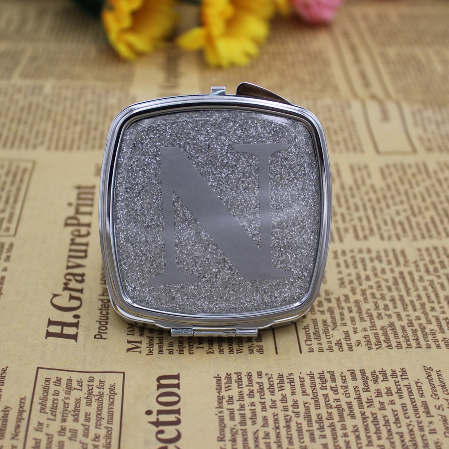 Square compact mirror