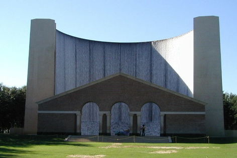 Gerald D. Hines Waterwall Park