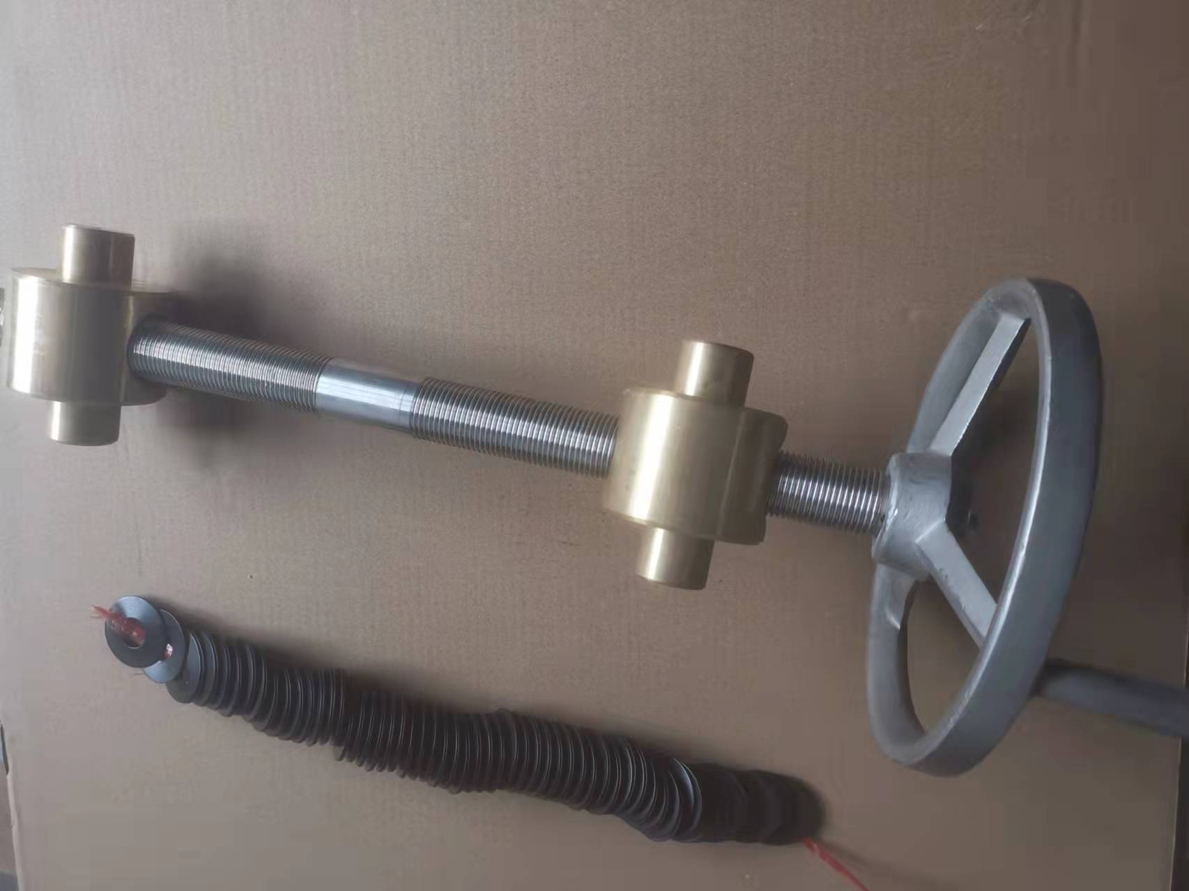 卡箍快開彈簧片開啟式多袋過濾器
