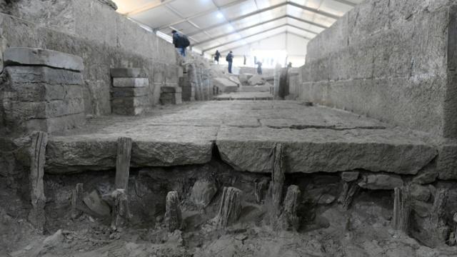 考古中还新发现了两条排水道，修砌工整，应主要作为景观来设计