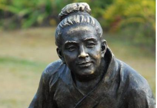 沈阳铸铜雕塑