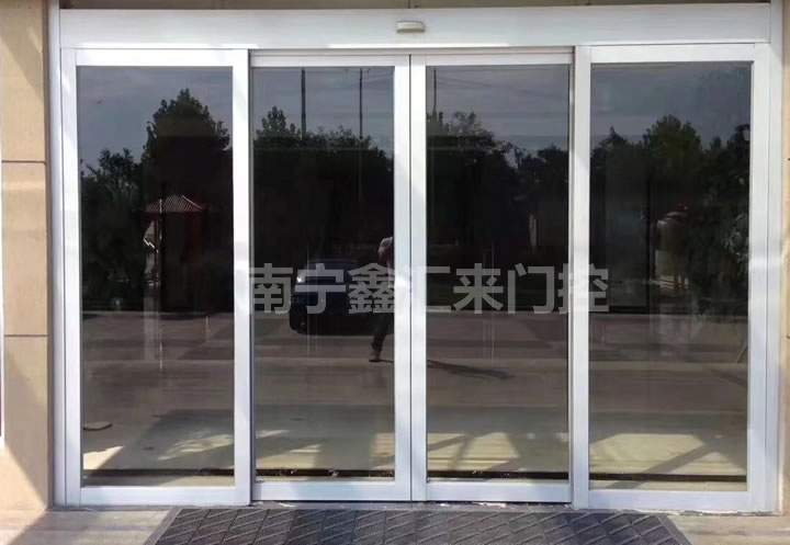 南宁自动门厂家