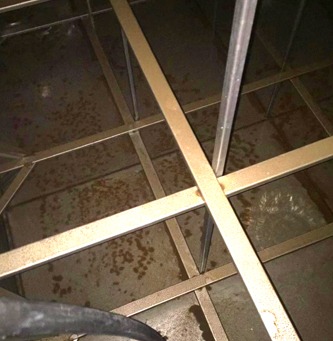 大型水箱——清洗前