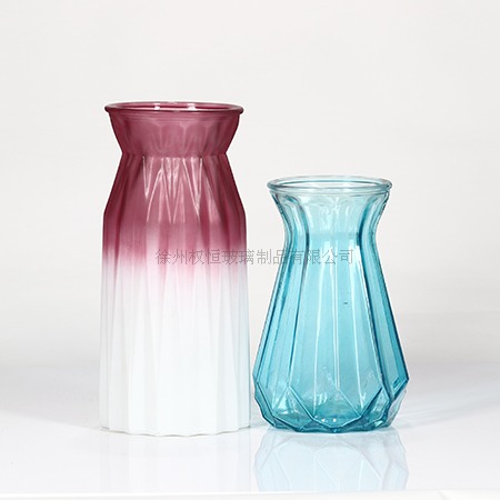彩色玻璃花瓶
