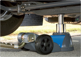 丹麦AC便携式气动液压千斤顶