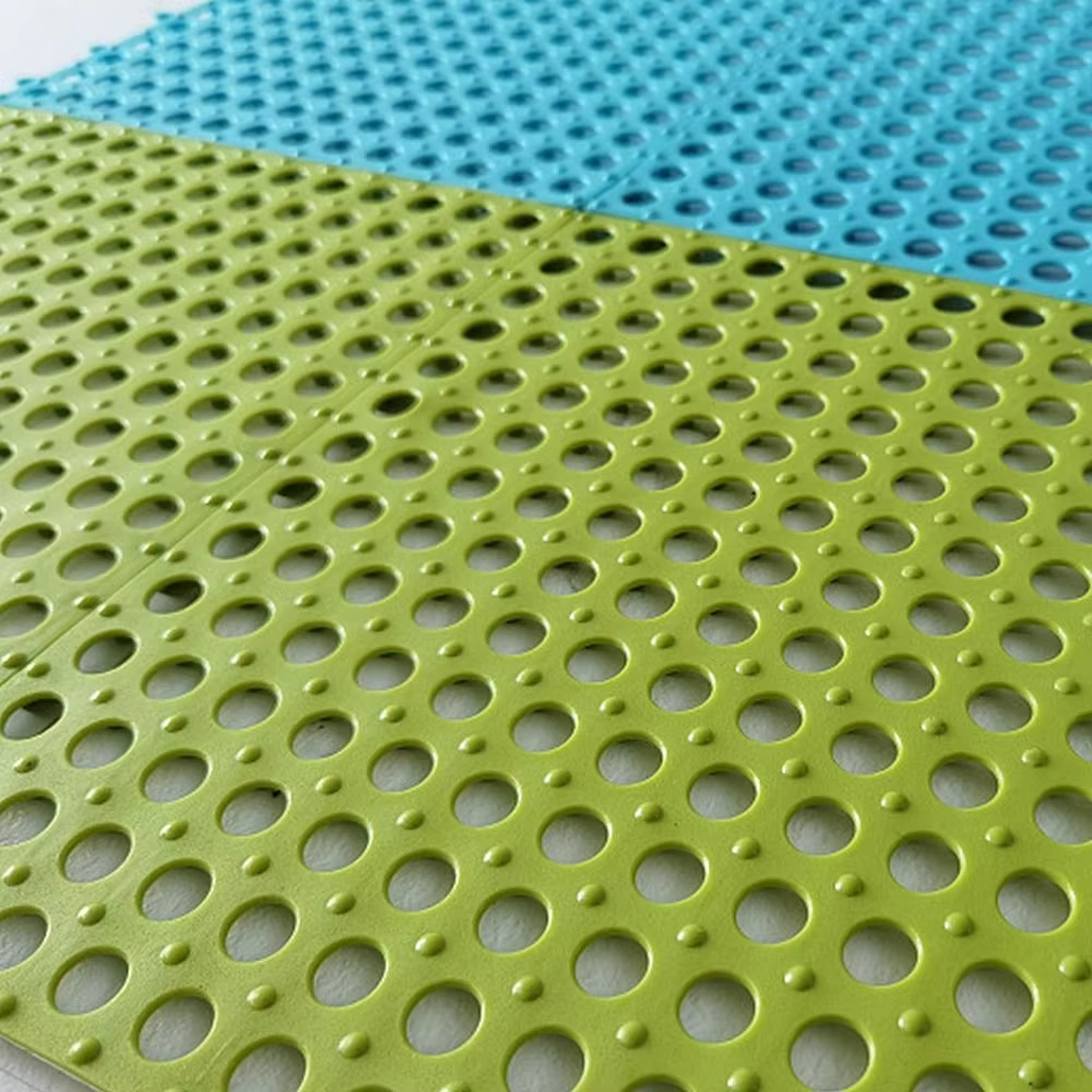 Non-slip splicing floor mat