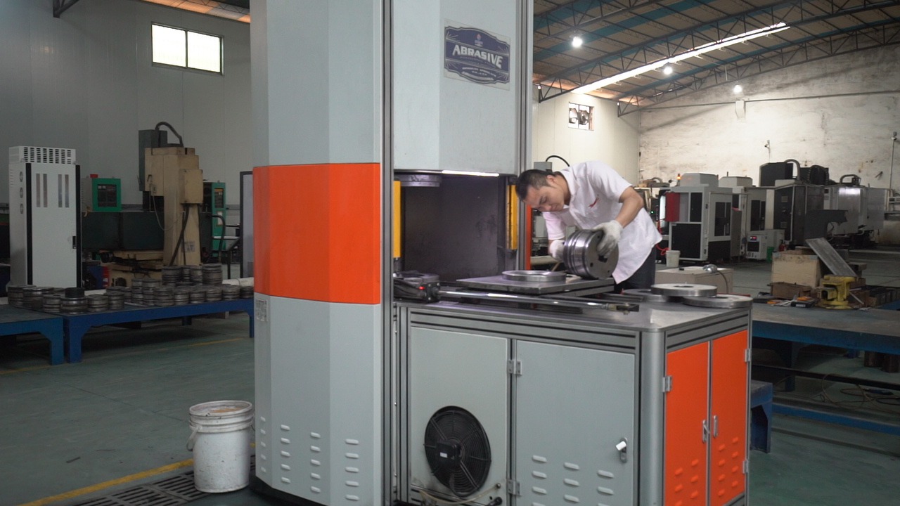 Yingya Hardware