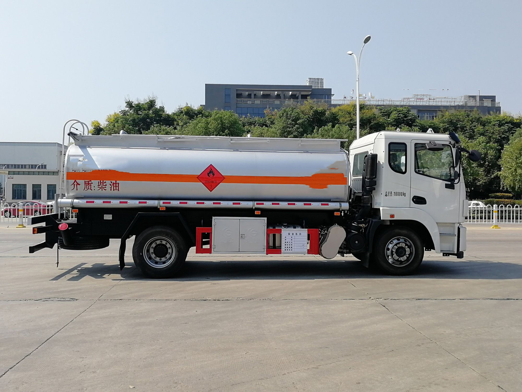 陕西储油罐车