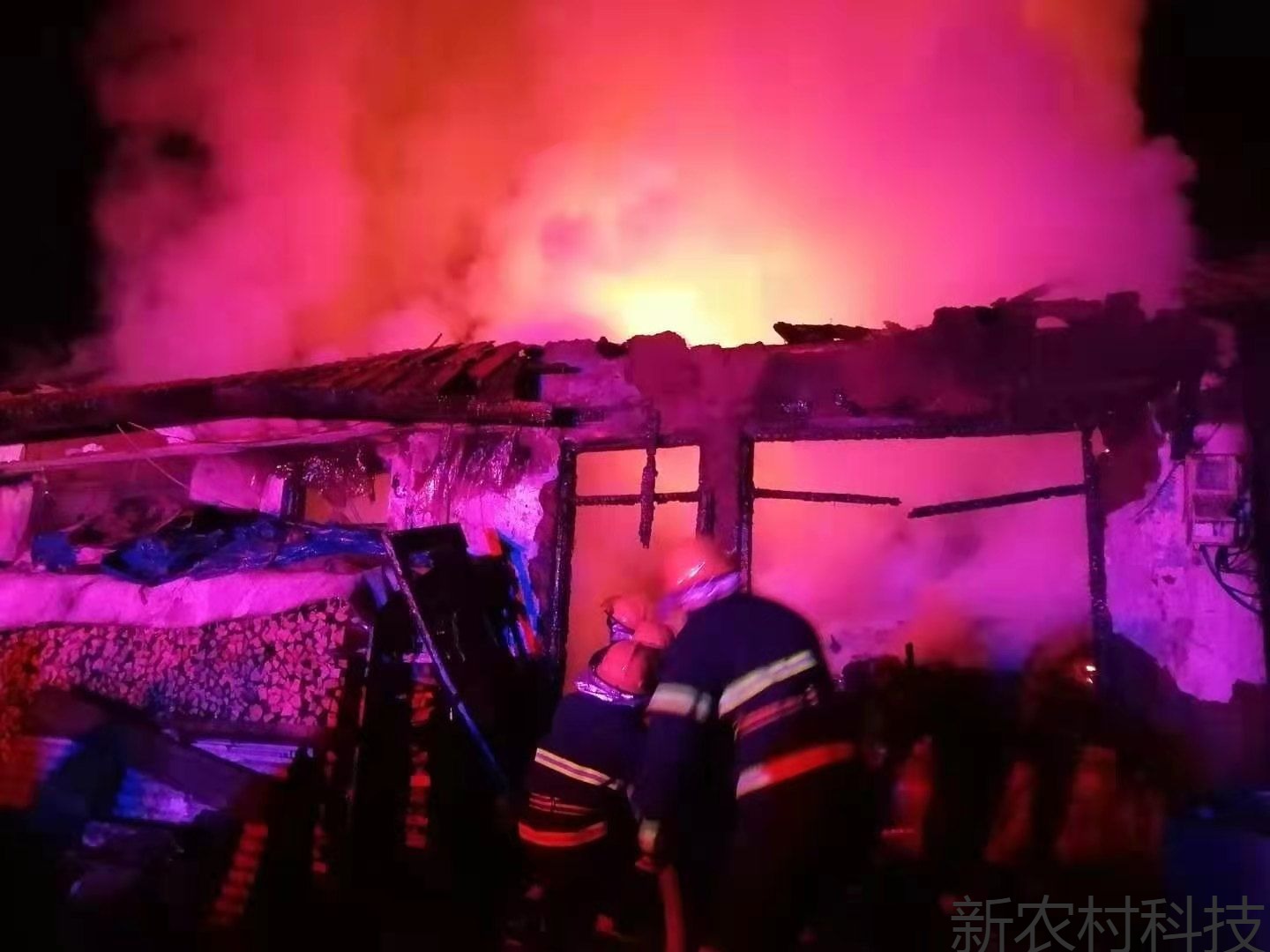 零下20度救火 他们无畏严寒​
