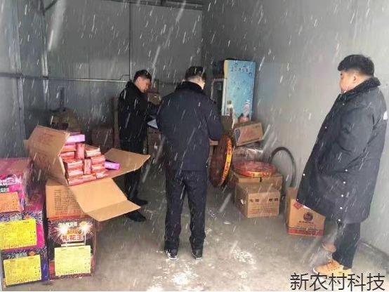 天寒地冻不觉冷 天林森警在行动