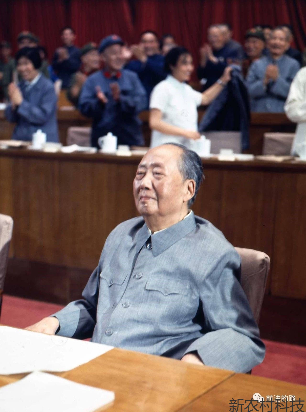 现实让毛泽东显得更伟大