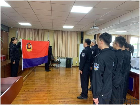 学习习近平致训词重温入警誓词