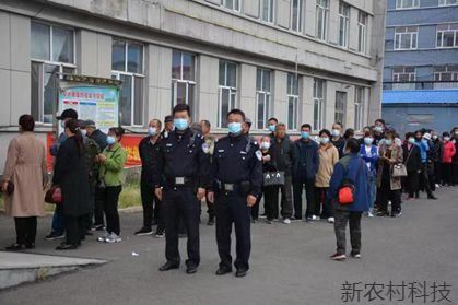 多部门联动确保群众疫苗接种有序进行