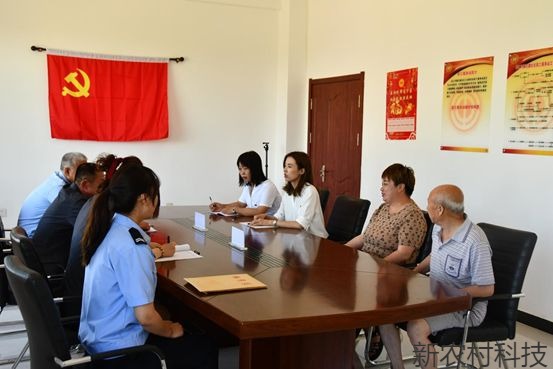 法官进社区 调解暖民心