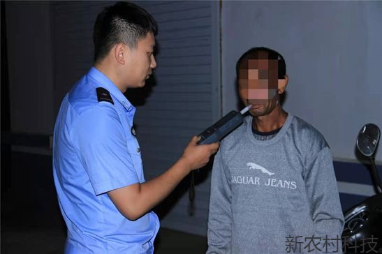 古有桃园三结义 今有哥仨进警局
