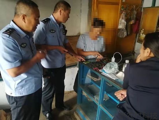 吉林天桥岭一居民误入骗子圈套  “金钟罩”预警...