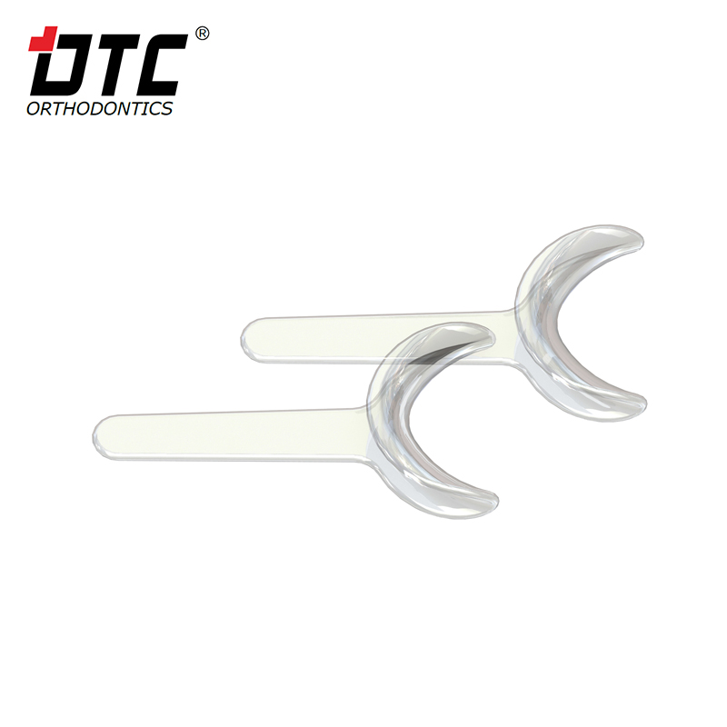 Cheek Retractor