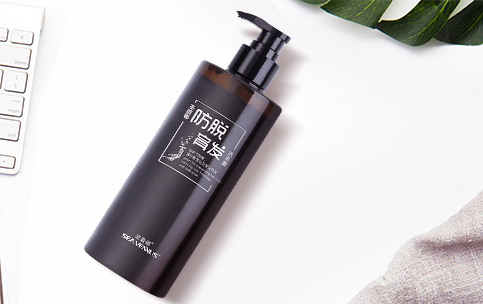 Plant to prevent loss, strong hair roots. A variety of plant extracts, mild and non-irritating. PLATYCLADUS orientalis leaves tough hair: strong roots, healthy growth of hair; HE SHOUWU RUNFA: improve white hair, prevent hair loss, nourish hair; essence fragrance: unique aroma and hair combined.