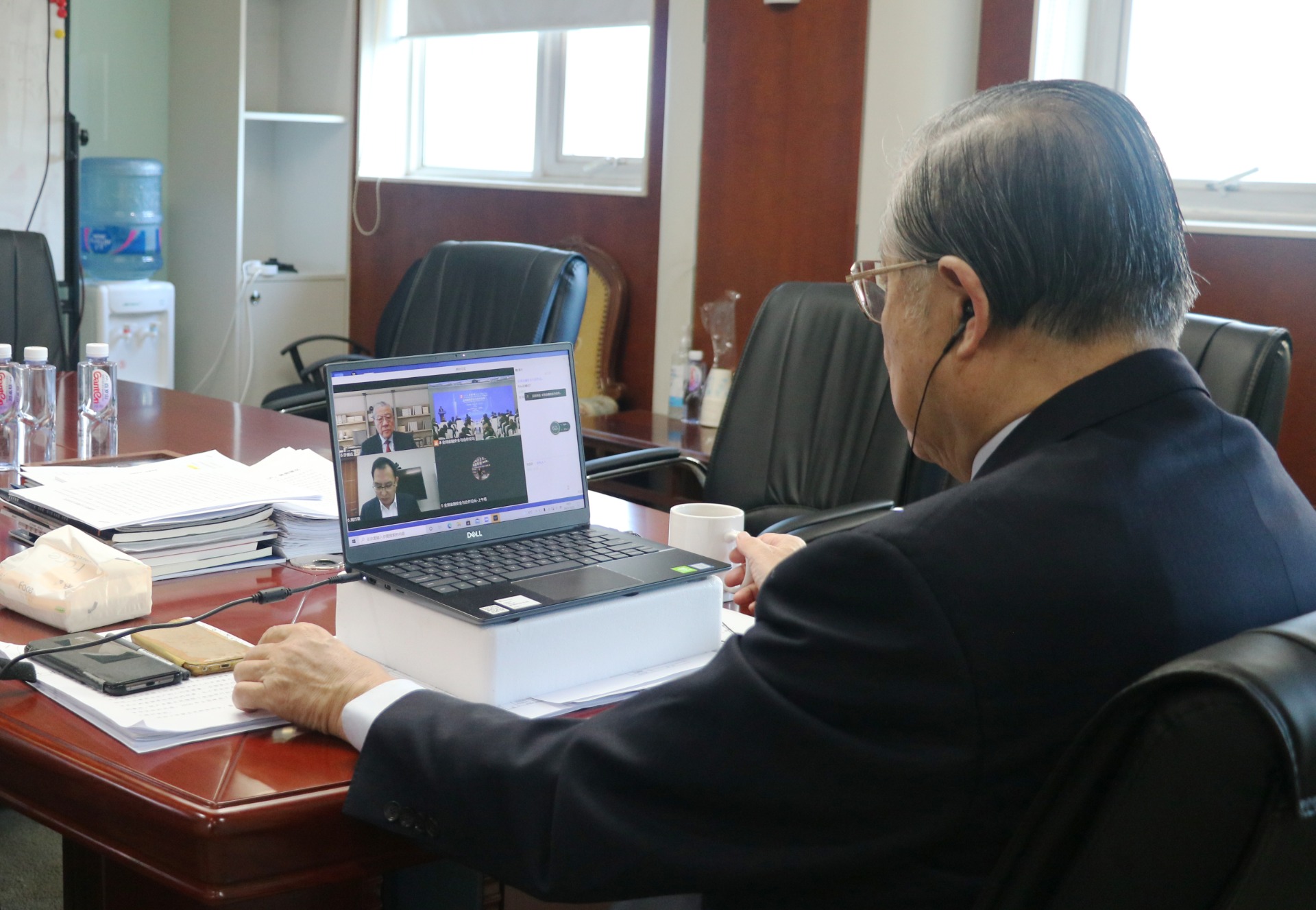 1.全球金融安全与合作论坛-院长参会