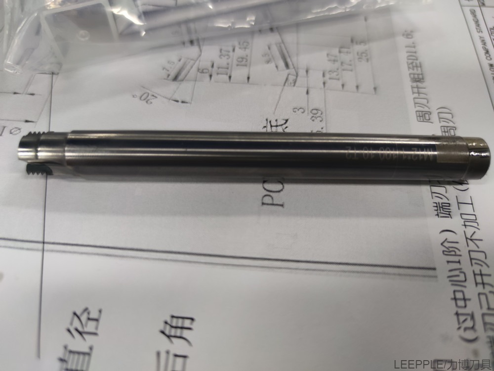 PCD螺纹铣刀 PCD螺纹铣刀