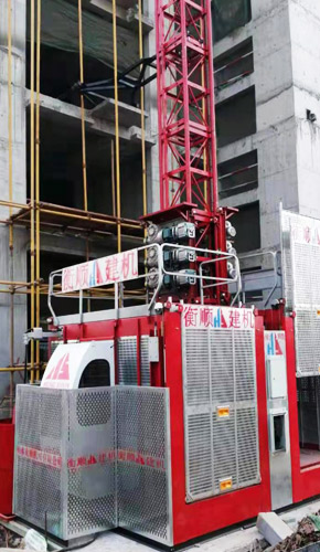 河北齿轮式建筑施工升降机是什么型号的?施工升降机多少钱一部什么价格?