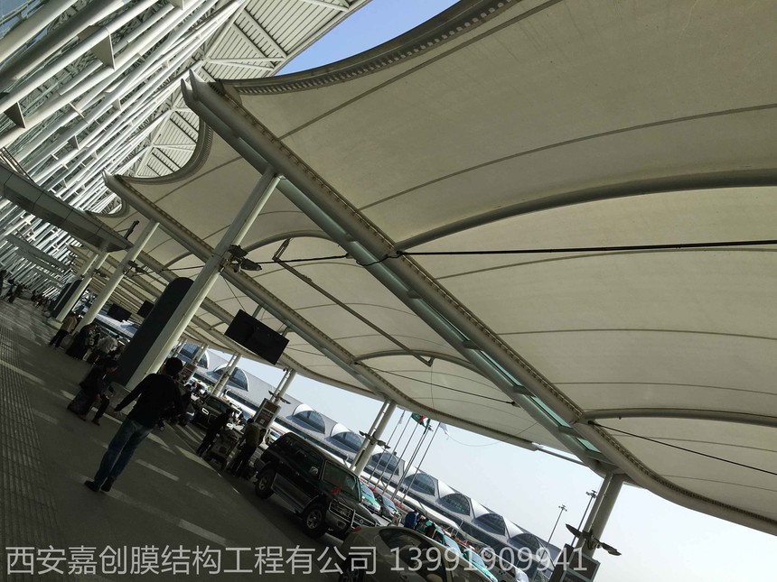西安PTFE膜結(jié)構(gòu)車棚工程