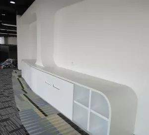 广东人造石异形加工厂，人造石异型加工的石材种类