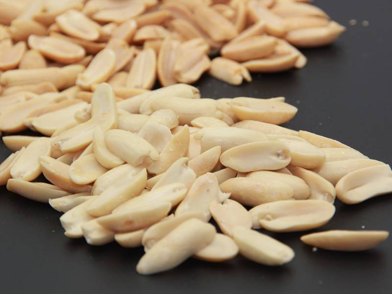 Roasted Half Peanuts