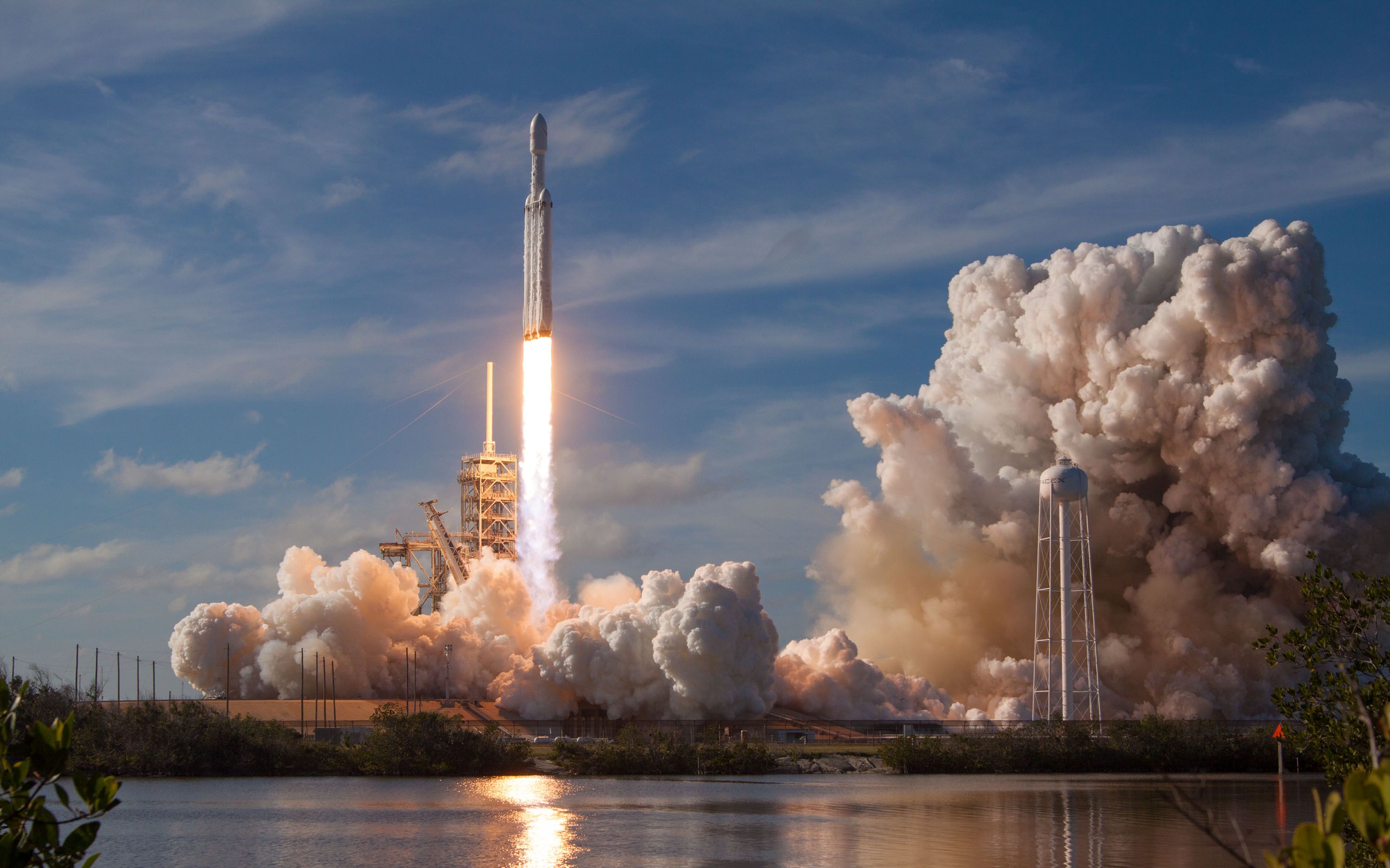 Space exploration Technology Company, namely Space exploration Technology Company (SpaceX), is a US space transportation company established by Elon Musk, an early investor of PayPal, in June 2002. It has developed partially reusable Falcon 1 and Falcon 9. SpaceX is also developing the Dragon series of spacecraft to be launched into orbit through Falcon 9. SpaceX mainly designs, tests, and manufactures internal components such as Merlin, Kestrel, and Draco rocket engines.