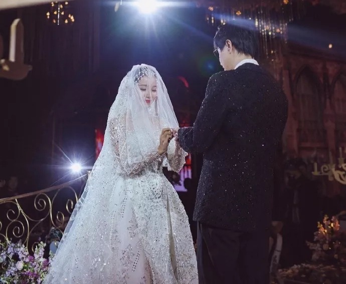 舞动婚典 一吻定情