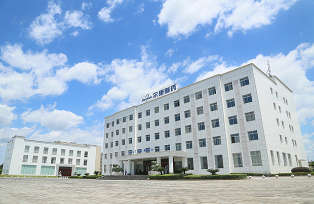 2003年，尔康收购成立于1950年的湖南省最大的制药公司湖南医药股份有限公司，尔康制药成立。