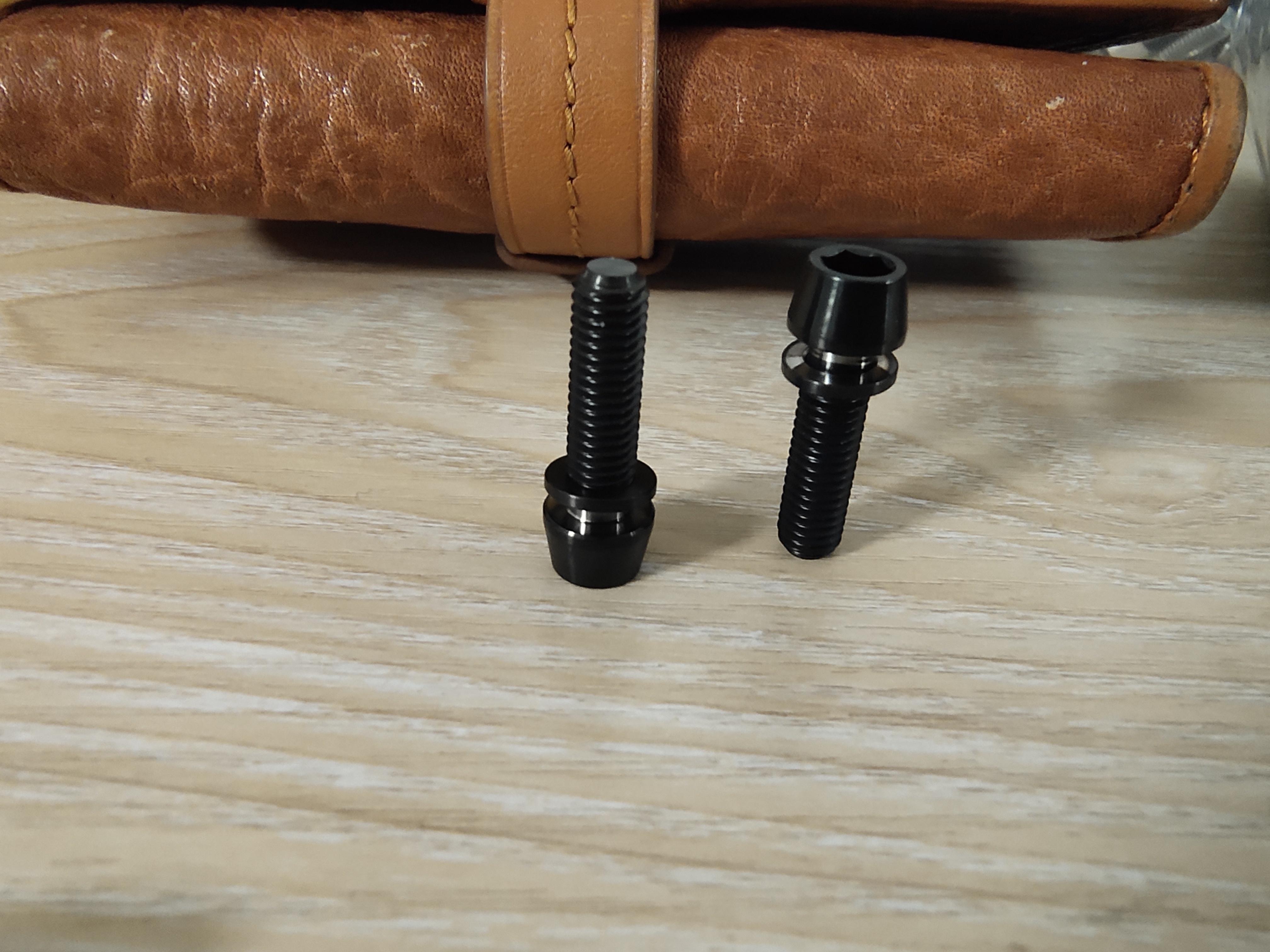 Hexagon Socket Tapped Head Cap Screws