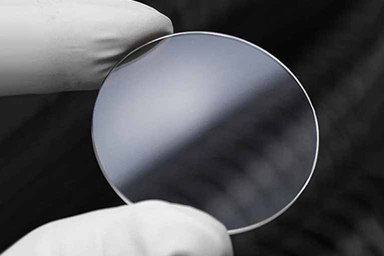 Ultrasonic spraying optical glass