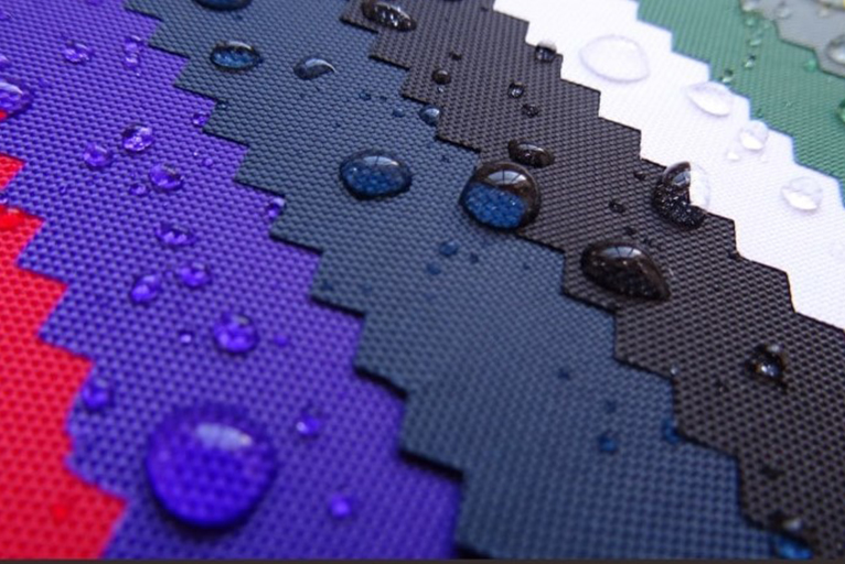 Ultrasonic spray waterproof coating