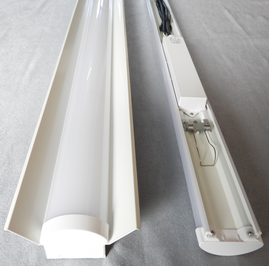 IP65笠付型防雨防湿一体式LED照明器具