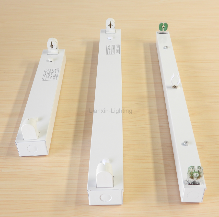 350/600mmトラフ型LED照明器具 1灯式