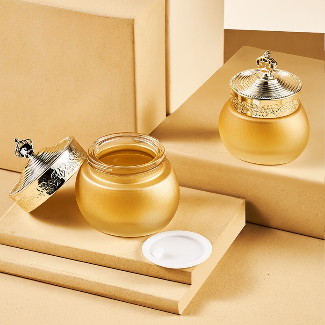YF291 Luxury Empty Golden Glass Lotion Bottle with Pump and Cream Jar with Lids for Cosmetic Glass Packaging