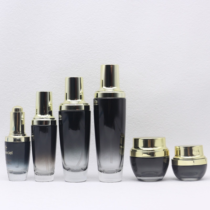Black Glass Bottles For Skincare Packaging With Gold Screw Caps YF013A
