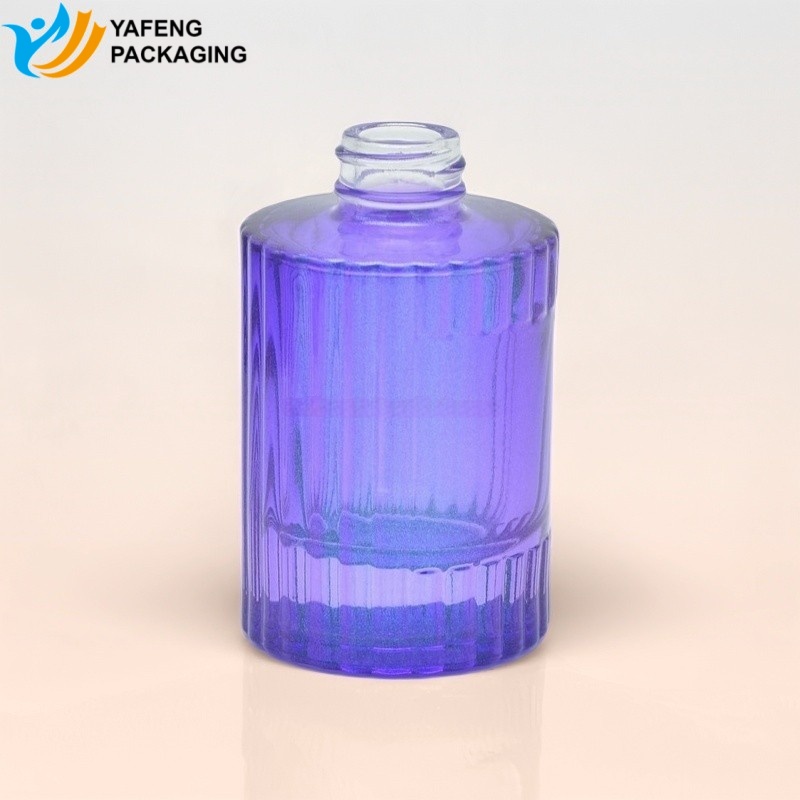 Luxury Skincare Glass Bottles and Jars for Cosmetic Packaging YF270D