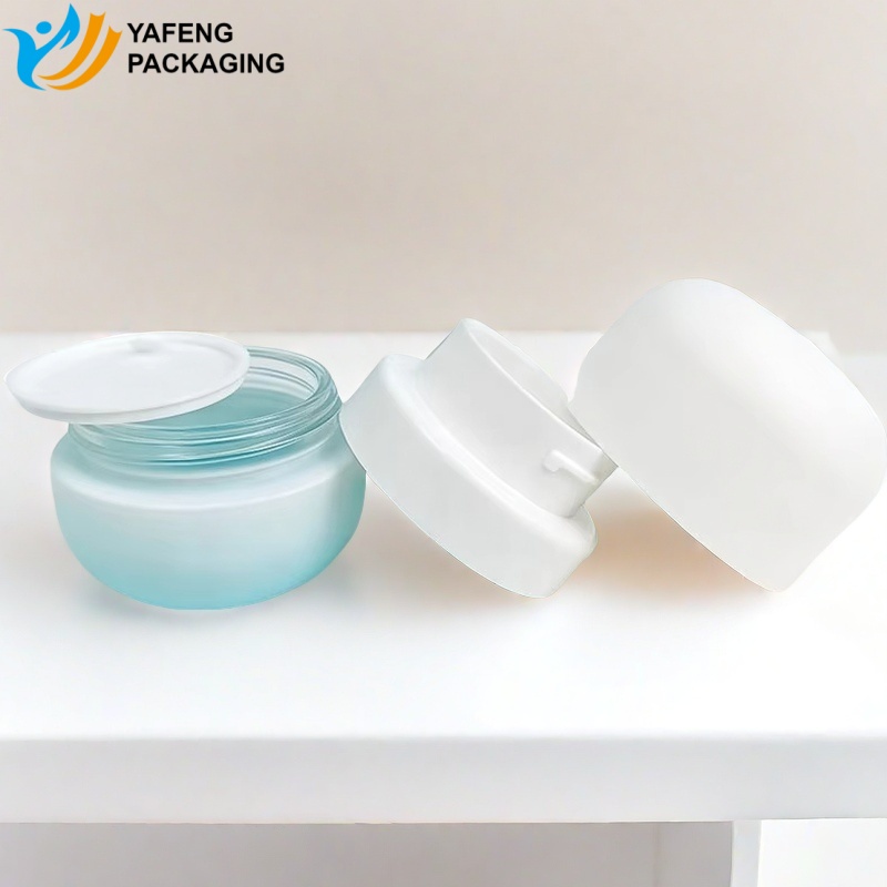 Custom Glass Bottles and Jars for High-End Skincare Packaging