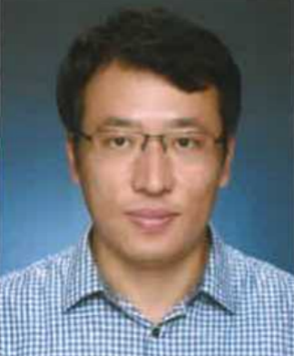 教育背景：<br>
华东政法大学法律硕士
<br><br>执业资质：<br>
律师、注册会计师、税务师
<br><br>执业经历：<br>
郑舜卿律师具有10余年为政府机关、金融机构、企业等提供法律研判分析及事先筹划等增值服务。
<br><br>社会兼职：<br>
上海市律师协会税法业务研究委员会委员
