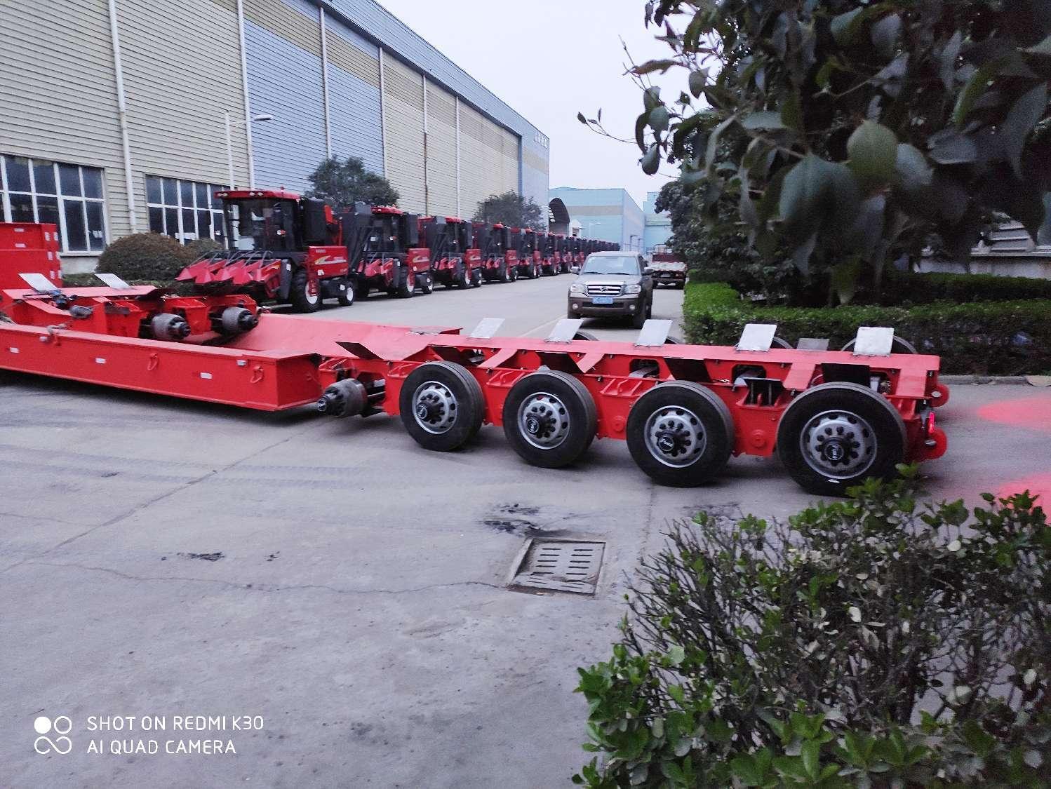 Wind turbine blade trailer