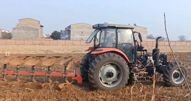 FUGESEN HYBRID TRACTOR TESING IN FARMING LAND