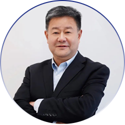 National famous education expert,
national outstanding teacher, doctor of the Chinese Academy of Sciences, general principal of Beijing Kuan Gao Education Group,
.....
